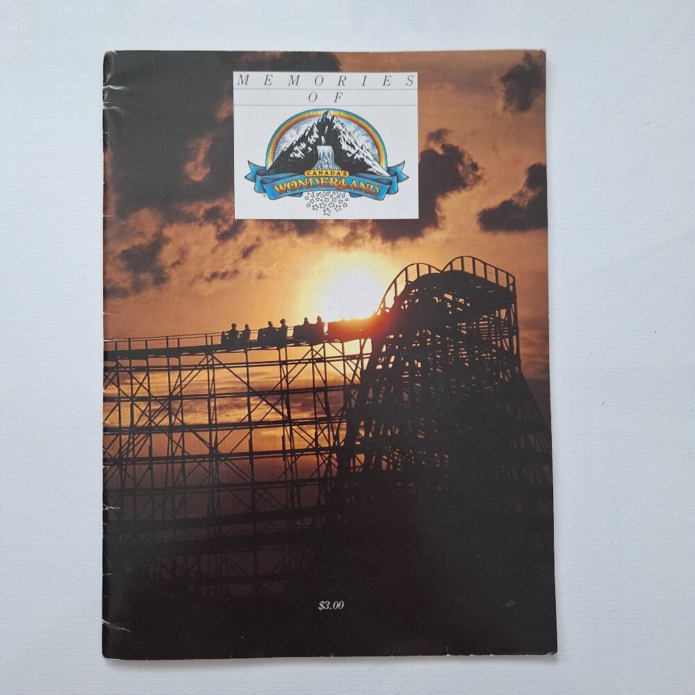 Vintage Canada's Wonderland Souvenir Booklet